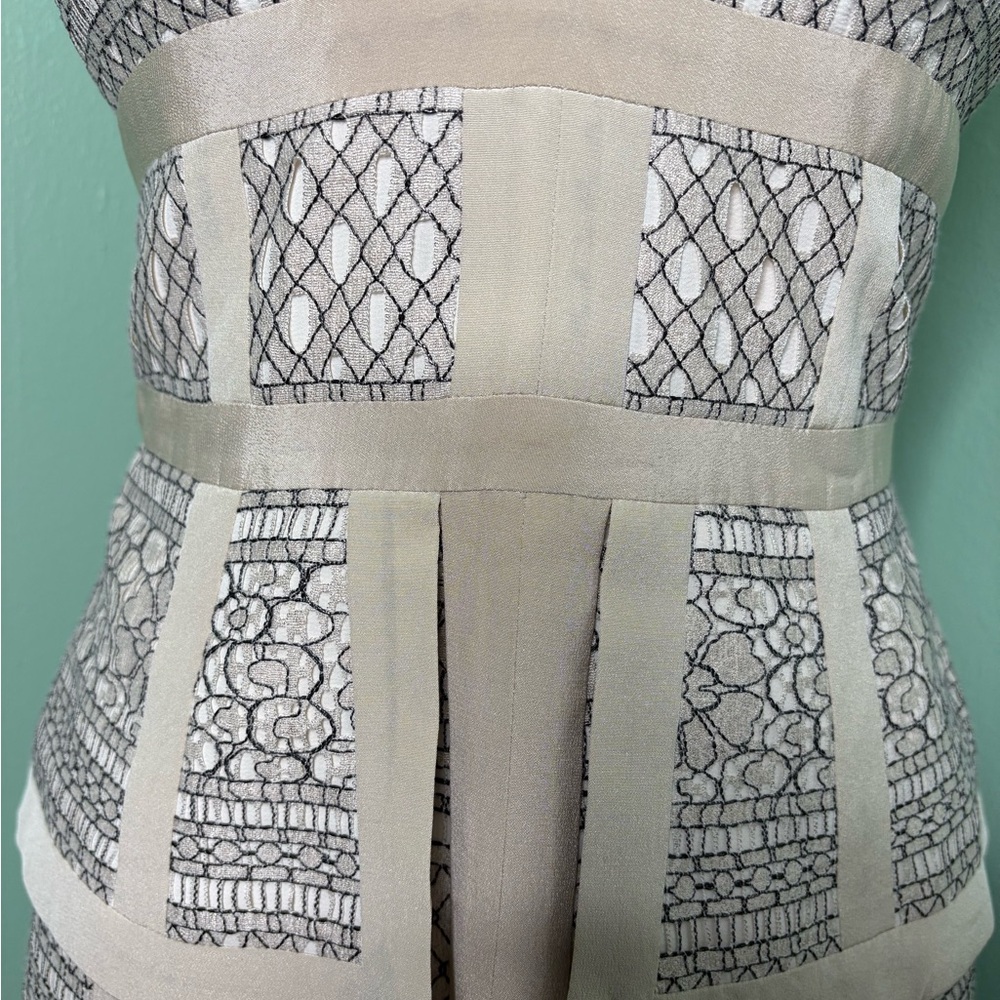 NWT BCBGMaxAzria Cream and Black Lace Midi Dress 0 zipper - Picture 9 of 16